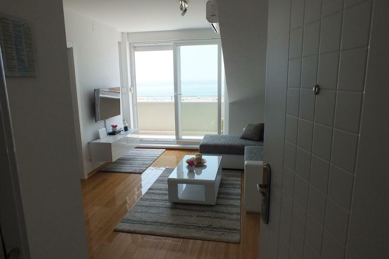 Apartment Silvija Новаля Екстер'єр фото