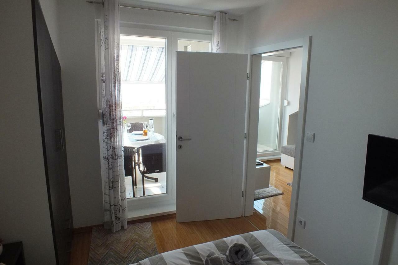 Apartment Silvija Новаля Екстер'єр фото
